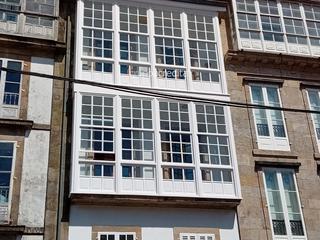Piso  San paio de antealtares. Piso de 3 dormitorios reformado a lado de la catedral de santiag