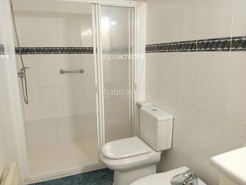 Foto 69bafce3-08dd-4b88-b4c8-51366aa599f7. Piso  de 3 dormitorios reformado a lado de la catedral , edificio con ascensor. en Santiago de Compostela
