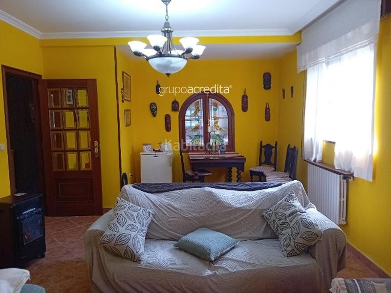 Foto d618c616-1843-43f2-ae87-bdb20ef3def0. Chalet  con parcela en Parroquias de Santiago Santiago de Compostela