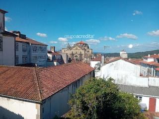 Pis  Alglia de arriba. Piso con encanto en el corazn de la zona vieja de santiago