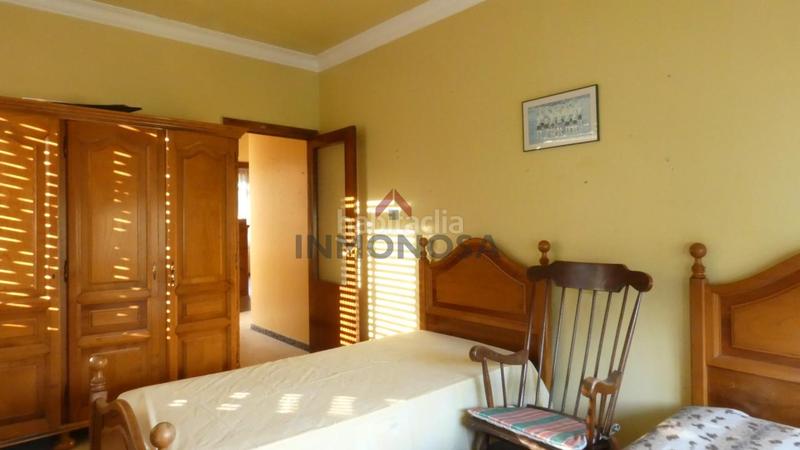Foto 0e126e8a-ac40-4245-b2fa-461e14fda75e. Casa amb calefacció aparcament a A Malata - Catabois - Ciudad Jardín Ferrol