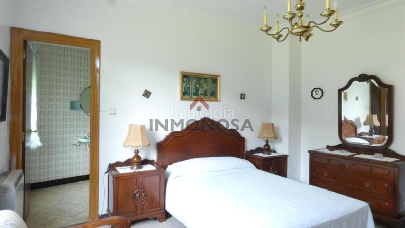 Foto 59841924-dacc-4ce3-954d-b0cd781ae1e7. Casa amb calefacció aparcament a A Malata - Catabois - Ciudad Jardín Ferrol
