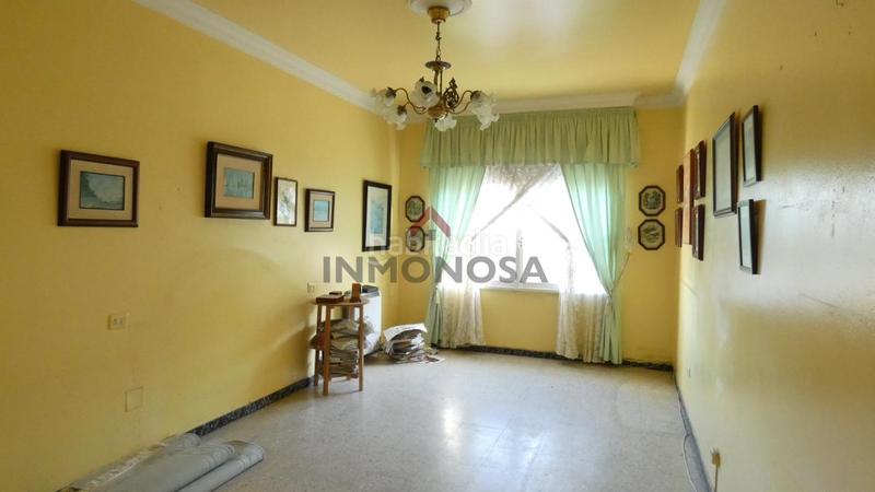 Foto dbbcd691-6872-459f-9009-96a4fd7b7270. Casa amb calefacció aparcament a A Malata - Catabois - Ciudad Jardín Ferrol