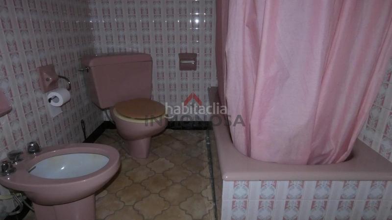Foto a15cc50a-531d-46d3-be01-b48c2810f22f. Haus mit heizung parking in A Malata - Catabois - Ciudad Jardín Ferrol