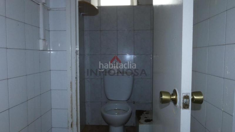 Foto dec7d184-af12-4d7a-a201-1a49f9238f87. Alquiler local comercial en Centro Ferrol