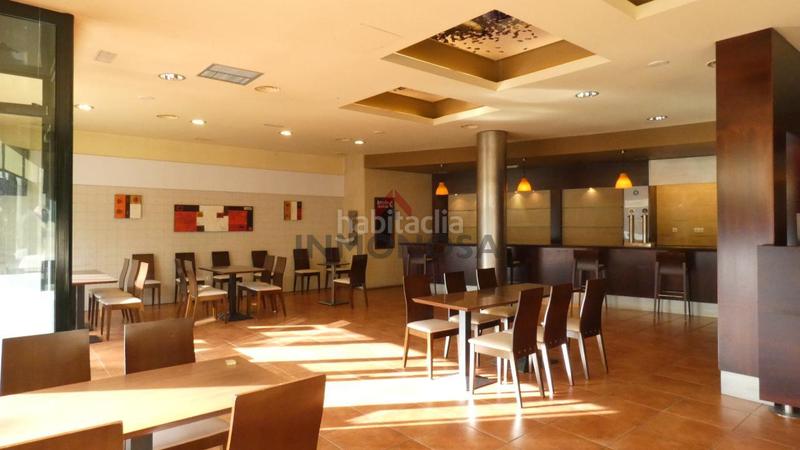 Foto 8fd28522-7931-4571-8f73-7cb93cdce13d. Lloguer local comercial a Canido Ferrol