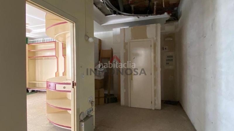 Foto c7924056-5645-437b-9622-29e5b1520737. Local comercial en magdalena 32 en Centro Ferrol