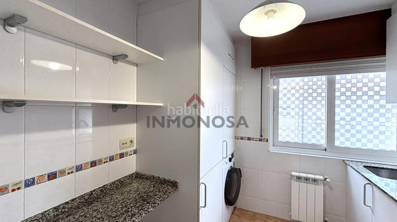 Foto 61317ebc-abff-4658-af4b-f906a2b3c5cb. Lloguer apartament amb calefacció aparcament a Porta Nova Ferrol