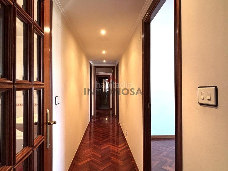 Foto 2c462059-af3a-4cbc-86b8-f9087550a3c9. Etagenwohnung mit heizung parking in Centro Ferrol