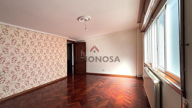 Foto 2d5631b7-83ad-4679-95ca-4be636de3126. Etagenwohnung mit heizung parking in Centro Ferrol