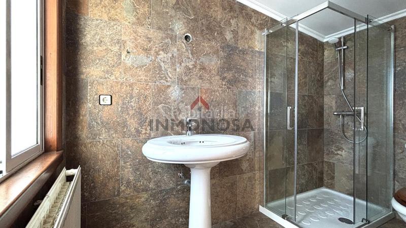 Foto 55bc3b59-6f33-4501-8bb2-6744bc6f2697. Etagenwohnung mit heizung parking in Centro Ferrol