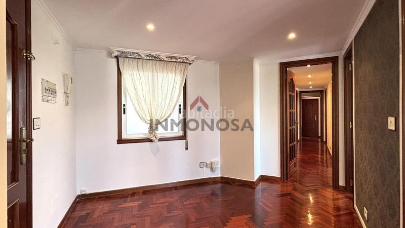 Foto 6d0fe37f-45e1-44a1-9c87-388b16da6ef6. Etagenwohnung mit heizung parking in Centro Ferrol