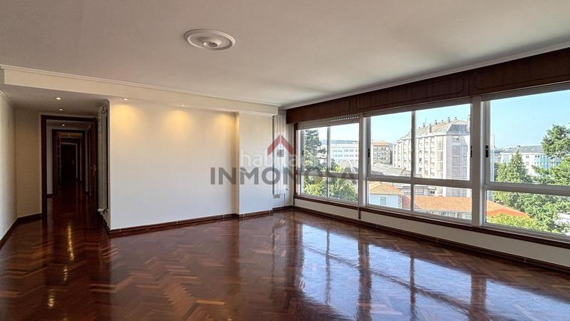 Foto 8455443b-d09a-47d7-b117-9f736f663cbb. Etagenwohnung mit heizung parking in Centro Ferrol