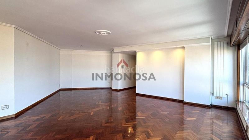 Foto 8fb95ea2-dfc1-48ab-9db6-c4c4cedebefd. Etagenwohnung mit heizung parking in Centro Ferrol