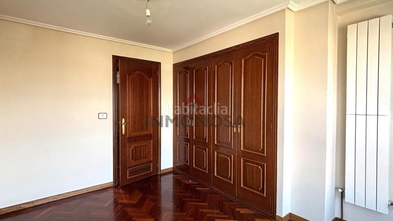 Foto ff54bdc4-4af0-4f6f-8097-0ec6ef0c60af. Etagenwohnung mit heizung parking in Centro Ferrol