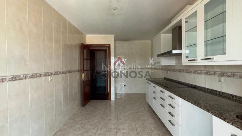 Foto 77cc43bf-d5dd-4bd9-84c0-49e02550201a. Appartement avec chauffage parking dans A Gándara Narón