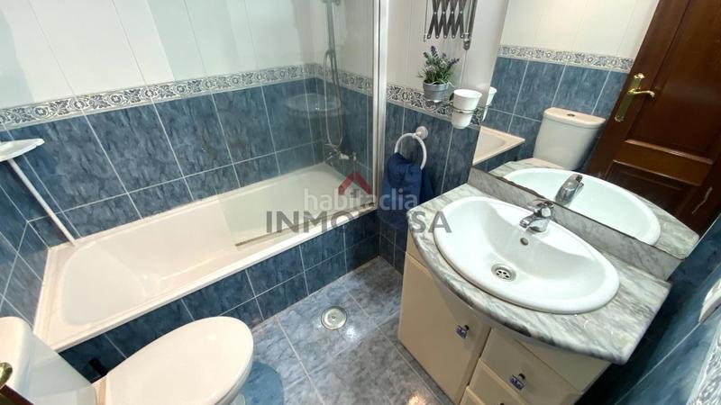 Foto 128bc8cd-646b-40eb-9446-2b6de3d8366d. Rent flat with heating in Ferrol vello - puerto Ferrol