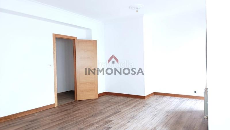 Foto cc2c50db-c3f7-459d-9eb8-6d524c628536. Etagenwohnung mit heizung in Alto del Castaño Narón