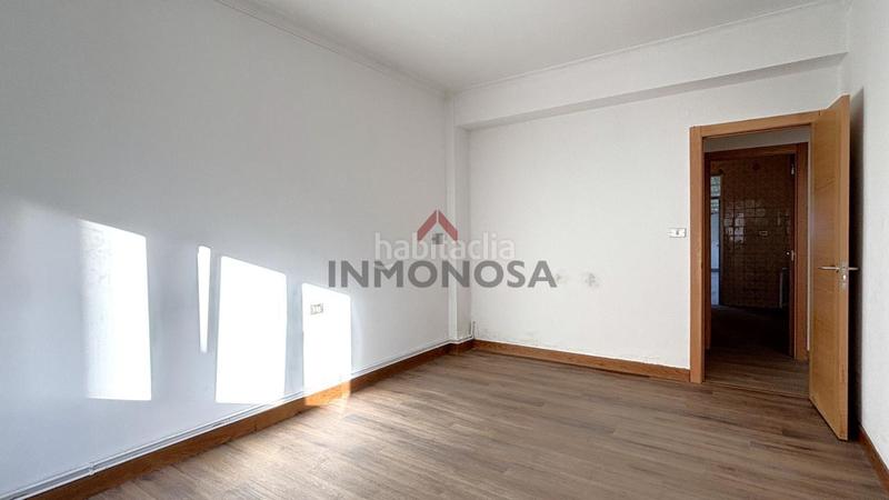 Foto 16749ddd-4136-4cea-965a-cbef102ea353. Flat with heating in Alto del Castaño Narón