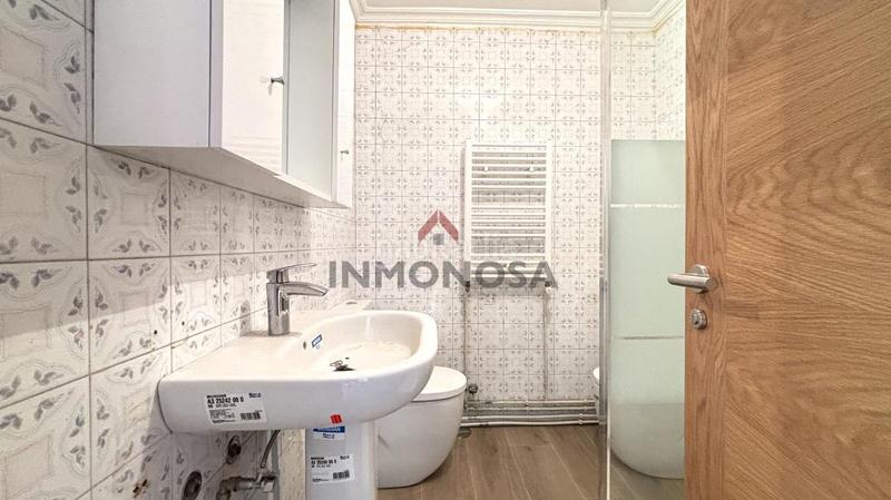 Foto e77fd058-6efa-4b02-be16-29083a2104dc. Flat with heating in Alto del Castaño Narón