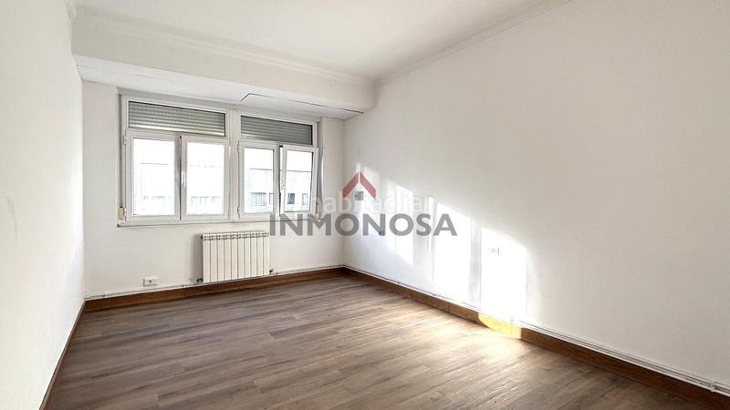 Foto 20323a5e-53d9-4c2b-beef-e47c5e25ad02. Piso en Alto del Castaño Narón