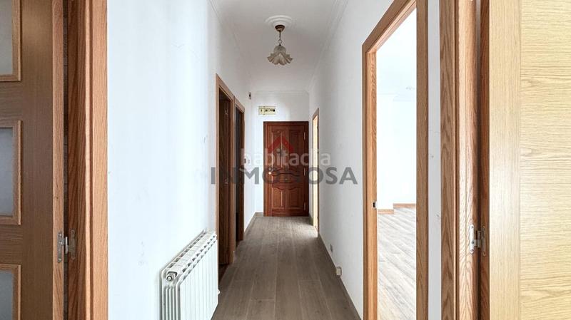 Foto 27cc5943-e9b1-4259-abb5-1aff23d7456e. Piso en Alto del Castaño Narón