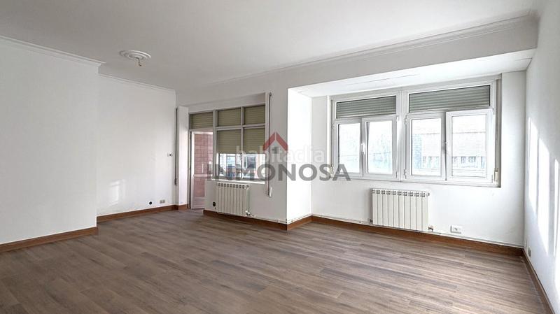 Foto 30c06465-554c-4bd2-b2dd-802ebdae685c. Piso en Alto del Castaño Narón