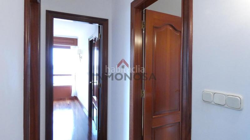 Foto d9913ac7-3aaa-4f20-a58d-611d61b95f94. Lloguer pis amb calefacció aparcament a Caranza Ferrol