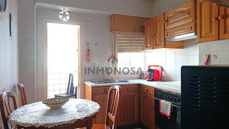 Foto f972d07e-e42c-49ce-98ea-58383bd17267. Alquiler piso en Caranza Ferrol