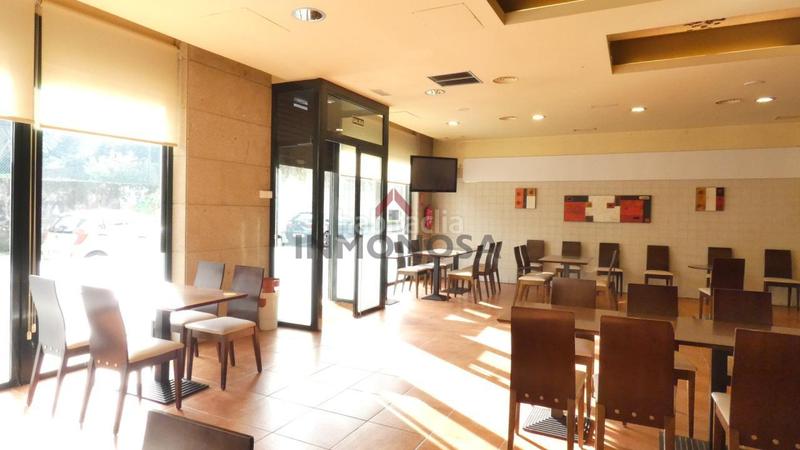 Foto 5b288544-da37-4d6c-9ecd-8a759e7c1762. Locale commerciale in Canido Ferrol