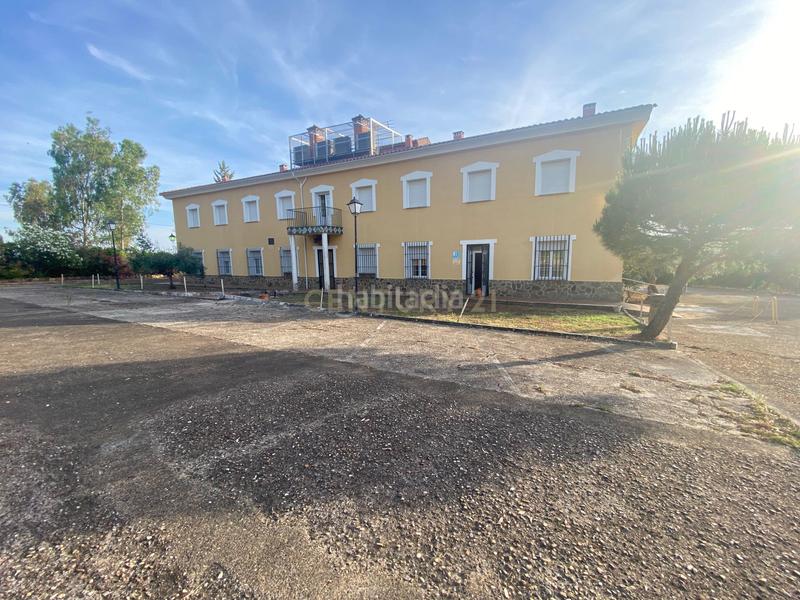 Foto 1d38e2d0-ac13-4227-b0b0-a73b4cf77c46. Edificio en Alía