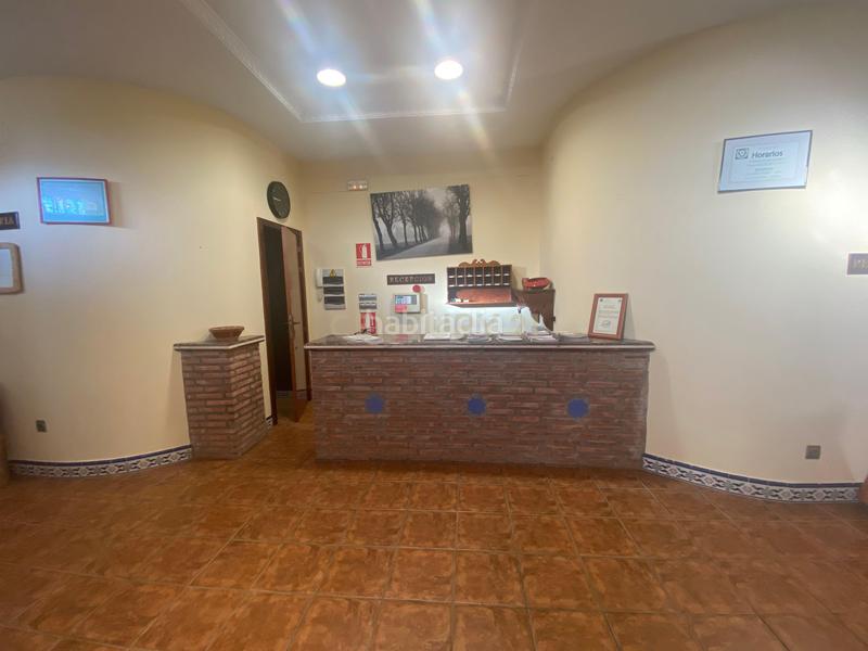 Foto 774f9f8a-5720-4e73-8589-be87d4fe1534. Edificio en Alía