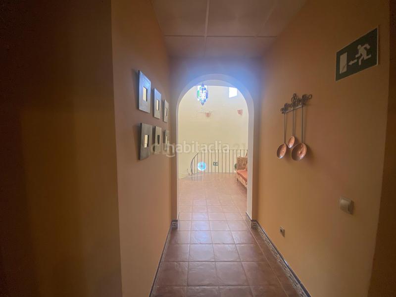 Foto cb68e024-02f8-4f28-bc69-75993fe48a79. Edificio en Alía