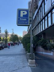 Aparcament cotxe a Av general peron 38(b)madrid (madrid)
