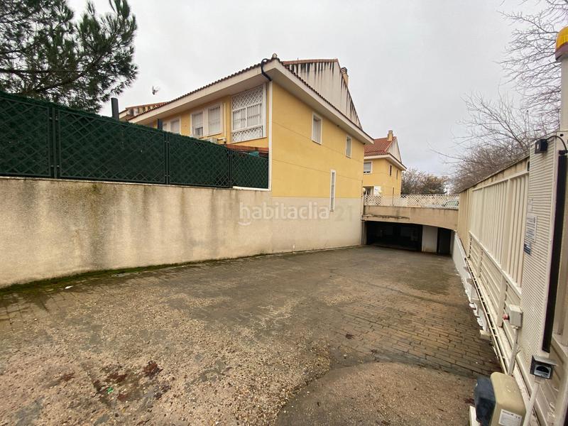 Foto d2352460-a2ca-4f3c-8f7f-07f3f061cc43. Xalet a moreras 56 a Foso-Moreras Aranjuez