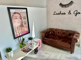 Lloguer Local Comercial a Isabel de farnesio 25. Traspaso de franquicia