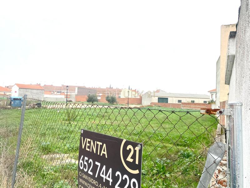 Foto c9f2f323-6a78-43bb-913d-6a13055a178e. Terreny residencial a huerto 4 a Ugena