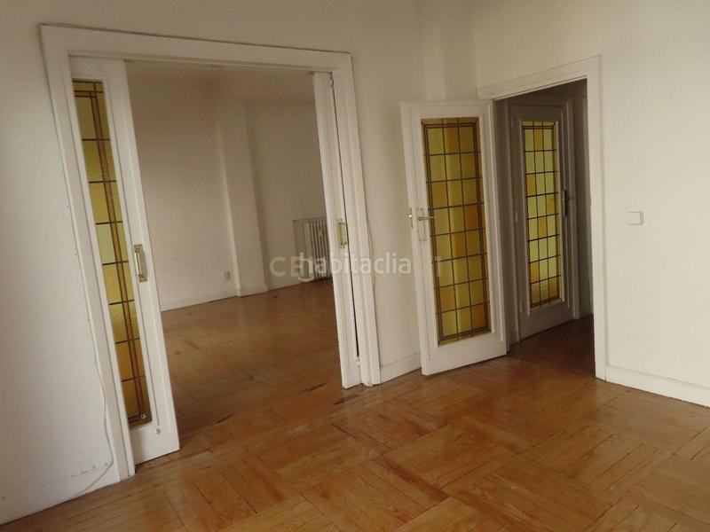 Foto 6d3f7e88-3fd3-4a79-8a7e-89f5e511fd6d. Rent flat in amado nervo 4 in Niño Jesús Madrid