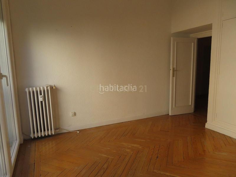 Foto ca382da2-6693-48d2-ba2d-bd33e946bd97. Rent flat in amado nervo 4 in Niño Jesús Madrid
