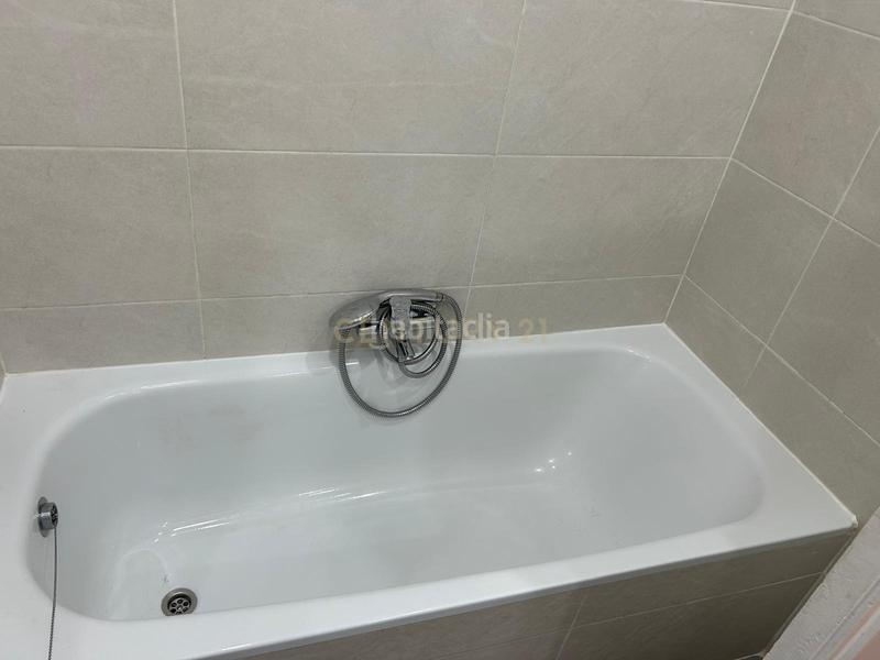 Foto e9f2595e-4ba0-4853-b3b9-f703bd5ecab3. Rent flat in amado nervo 4 in Niño Jesús Madrid