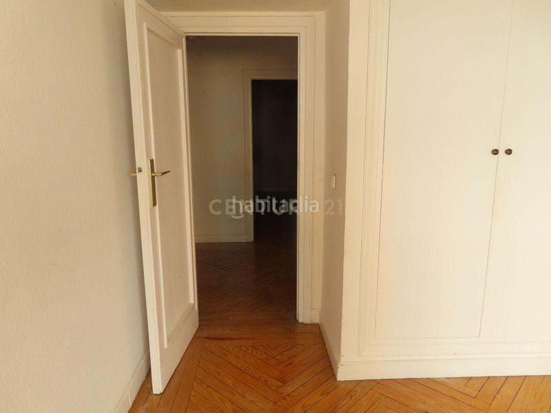 Foto f492c1a4-5bee-4805-a3bc-45f3527f7593. Rent flat in amado nervo 4 in Niño Jesús Madrid