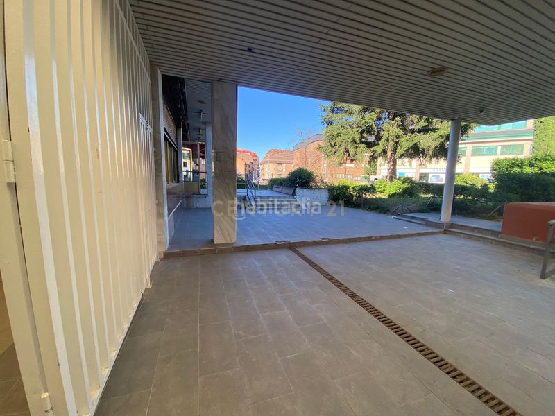 Foto b2db229e-f118-4621-80e5-8886eebb5f23. Affitto locale commerciale in andres segovia 7 in Rozas de Madrid (Las)