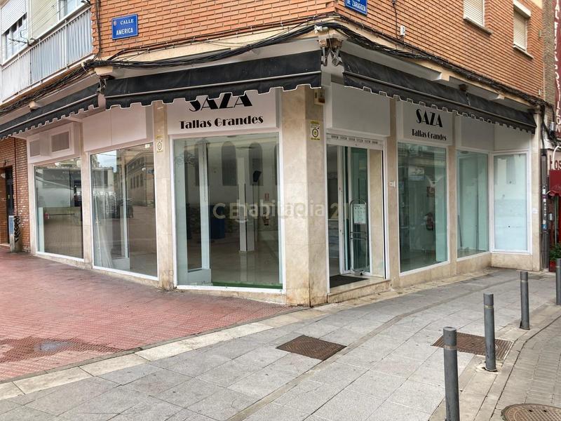 Foto 15b6637b-3026-4aae-a17d-1301a6d161c2. Rent business premise in calle américa in Centro Móstoles