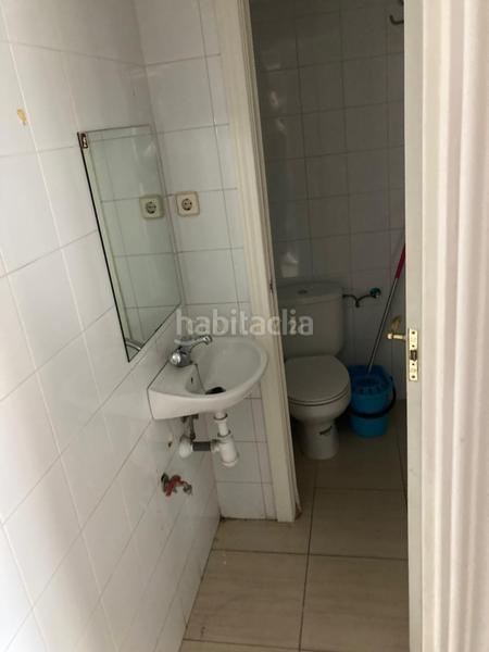 Foto 82650342-d7bc-438a-a629-d4d23c9bf8dc. Rent business premise in calle américa in Centro Móstoles