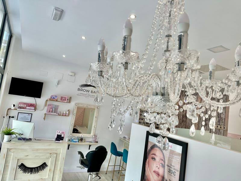 Foto f50f6b99-82f1-42e1-8b07-4640d504ff44. Transfer business premise in isabel de farnesio 25 in Boadilla del Monte