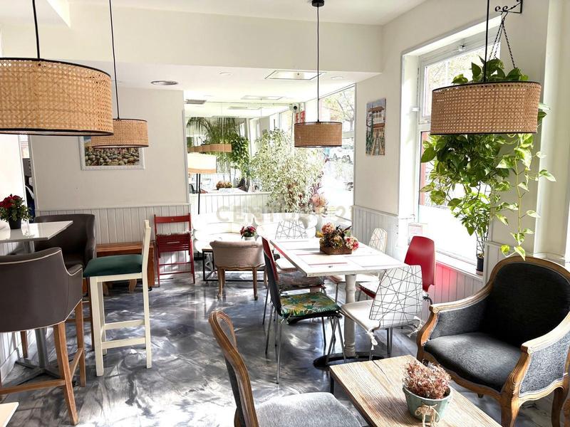 Foto b072dc14-0fe3-4fa0-befc-1d11e41349ba. Traspàs local comercial a calle santa isabel a Casco Antiguo Majadahonda