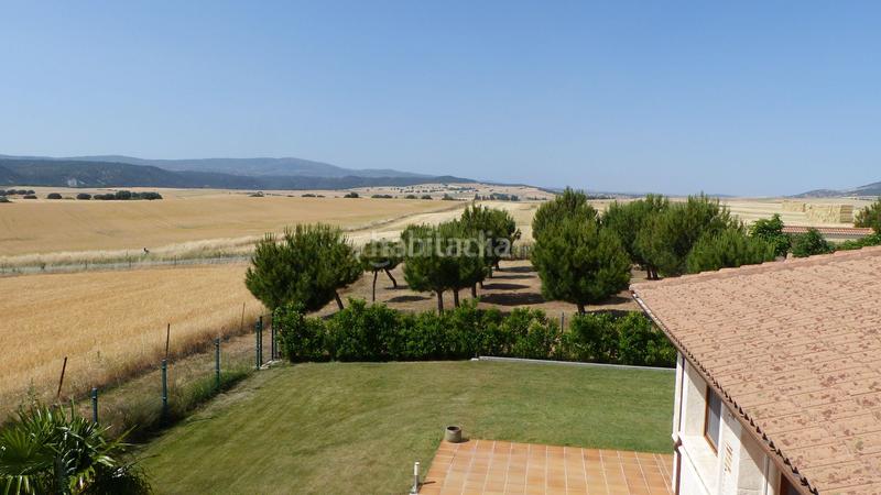 Foto 088d3ecb-a535-4565-9a2e-08ba0abffe5e. Casa amb aparcament piscina a Sigeres