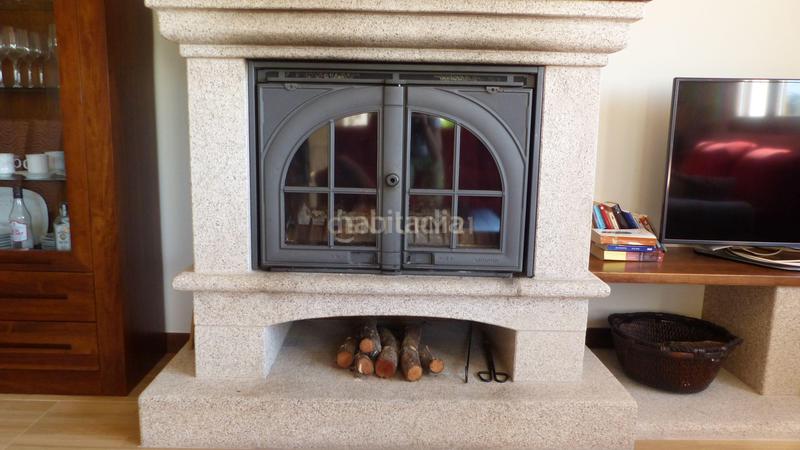 Foto 0b731a54-9044-41fd-ac20-35c293b5a767. Casa amb aparcament piscina a Sigeres