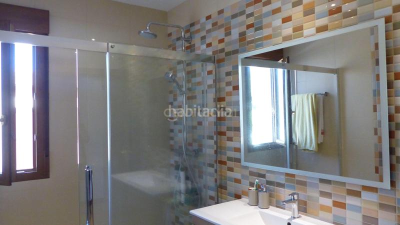 Foto 1bdb4b29-c058-4f32-8dfe-e2a72b153aba. Casa amb aparcament piscina a Sigeres