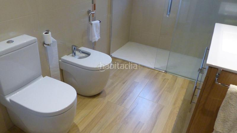 Foto 3727d0e8-3139-4ee6-90e4-d0b8a6ad1ce2. Casa amb aparcament piscina a Sigeres